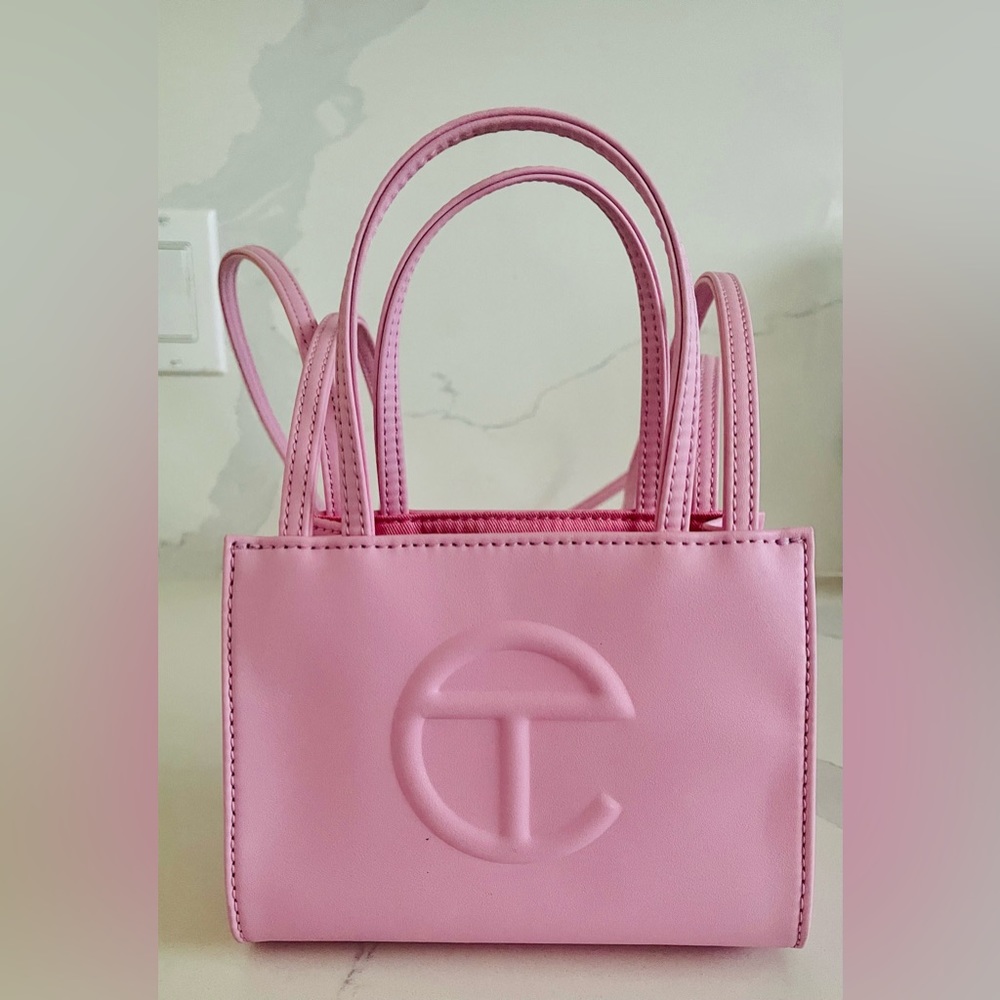 TELFAR SMALL Bubblegum Shopping Bag.
